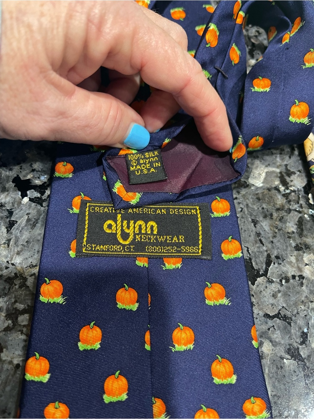 Lot of 3 Alynn Seasonal 100% Silk Ties Made in USA - Picture 6 of 7